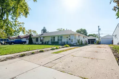 4563 W 88th Street, Hometown, IL 60456 - Photo 1