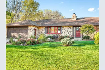 690 Valley Forge Trail, Rockton, IL 61072 - Photo 4