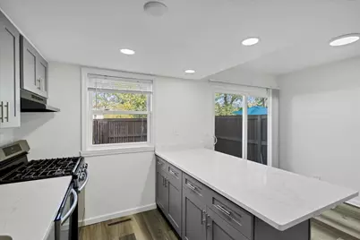 1710 Ardwick Drive, Hoffman Estates, IL 60169 - Photo 8