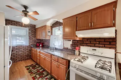 3229 Highland Avenue, Berwyn, IL 60402 - Photo 8