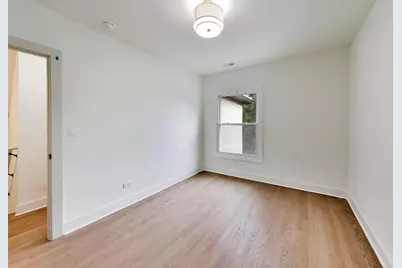 2155 W Touhy Avenue, Chicago, IL 60645 - Photo 26