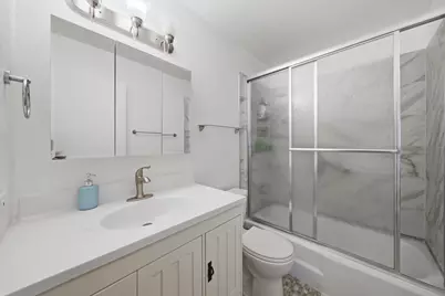 1500 Robin Circle #213, Hoffman Estates, IL 60169 - Photo 8