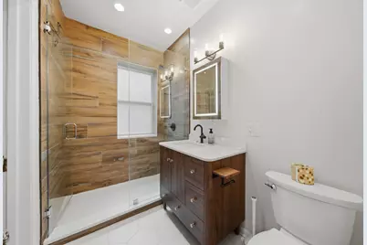 2640 W Logan Boulevard #102, Chicago, IL 60647 - Photo 8