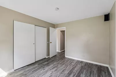 1760 Bristol Walk #B, Hoffman Estates, IL 60169 - Photo 10