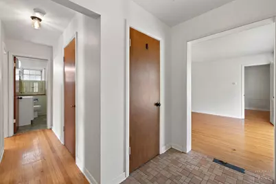 306 S Prospect Street, Roselle, IL 60172 - Photo 8