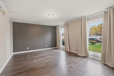 208 Rosewood Court, Westmont, IL 60559 - Photo 12