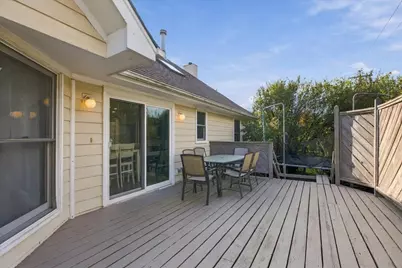 208 Rosewood Court, Westmont, IL 60559 - Photo 32