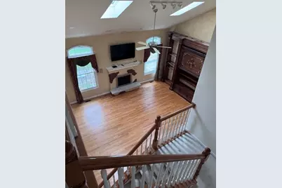 6407 Emerald Court, Willowbrook, IL 60527 - Photo 10