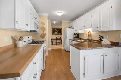 27W710 Windermere Road #3206, Winfield, IL 60190 - Photo 6
