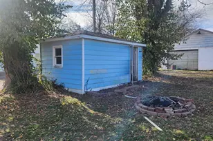 412 E Kaskaskia St, Pinckneyville, IL 62274 - Photo 4