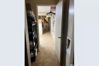 300 E Broadway Boulevard, Johnston City, IL 62951 - Photo 38