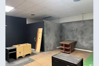 300 E Broadway Boulevard, Johnston City, IL 62951 - Photo 16