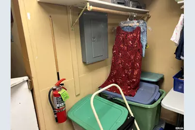 300 E Broadway Boulevard, Johnston City, IL 62951 - Photo 40