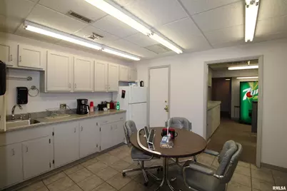 1300 George Street, Mt Vernon, IL 62864 - Photo 8