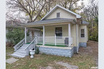 727 N Broadway Avenue, Salem, IL 62881 - Photo 2