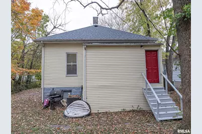 727 N Broadway Avenue, Salem, IL 62881 - Photo 18