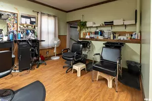 1214 E Sloan St, Harrisburg, IL 62946 - Photo 8