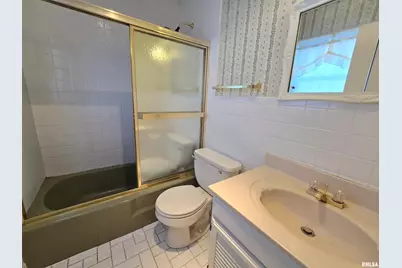 405 Easthaven Drive, Centralia, IL 62801 - Photo 32