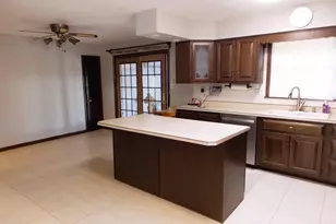 1723 Walnut Hill Rd, Centralia, IL 62801 - Photo 10