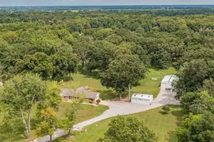 1723 Walnut Hill Rd, Centralia, IL 62801 - Photo 46