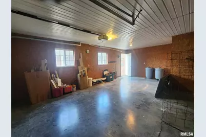 300 N 8th Street, Earlville, IL 62932 - Photo 6