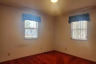 300 N 8th St, Earlville, IL 62932 - Photo 34