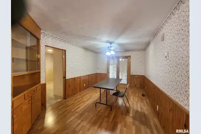 300 N 8th Street, Earlville, IL 62932 - Photo 22