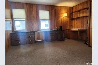 300 N 8th Street, Earlville, IL 62932 - Photo 28