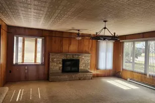 300 N 8th St, Earlville, IL 62932 - Photo 24