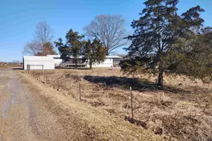 425 Pioneer Ln, Vienna, IL 62995 - Photo 42