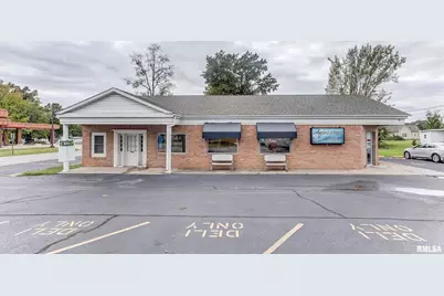 109 S Park Street, Sesser, IL 62884 - Photo 2