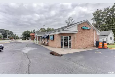 109 S Park Street, Sesser, IL 62884 - Photo 1