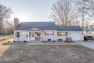 1201 N Franklin St, Salem, IL 62881 - Photo 2