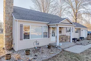 1201 N Franklin St, Salem, IL 62881 - Photo 6