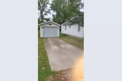 211 W Bryan Street, Herrin, IL 62948 - Photo 4