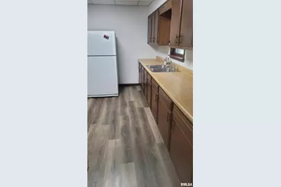 211 W Bryan Street, Herrin, IL 62948 - Photo 12