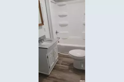 211 W Bryan Street, Herrin, IL 62948 - Photo 8