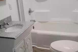 211 W Bryan Street, Herrin, IL 62948 - Photo 8