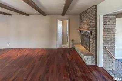 333 N Lakeview Drive, Salem, IL 62881 - Photo 12