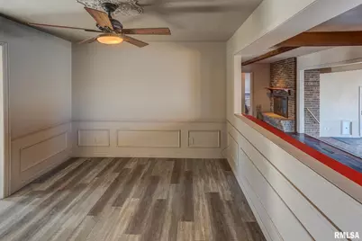 333 N Lakeview Drive, Salem, IL 62881 - Photo 10