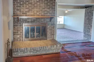 333 N Lakeview Dr, Salem, IL 62881 - Photo 14