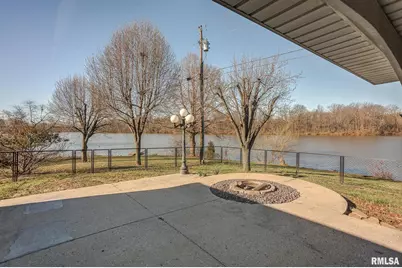 333 N Lakeview Drive, Salem, IL 62881 - Photo 46