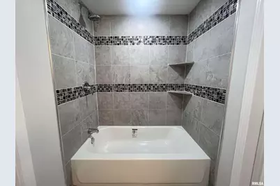 421 N 18th Street, Herrin, IL 62948 - Photo 14