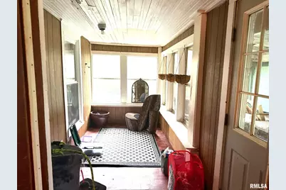 315 W Furlong Street, Carrier Mills, IL 62917 - Photo 22