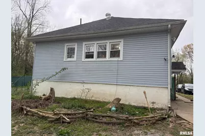 315 W Furlong Street, Carrier Mills, IL 62917 - Photo 12