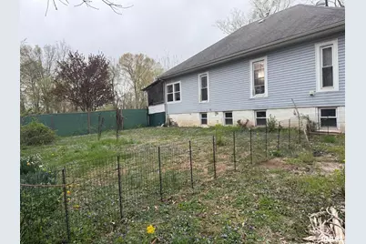 315 W Furlong Street, Carrier Mills, IL 62917 - Photo 10