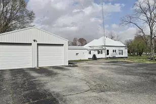 205 Shaw St, Harrisburg, IL 62946 - Photo 4