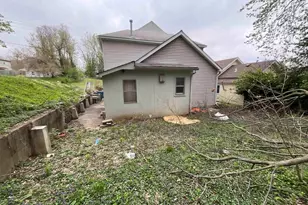 1012 W 9th St, Alton, IL 62002 - Photo 2