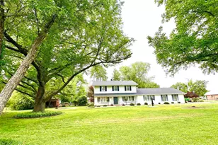 1 Estate Dr, Centralia, IL 62801 - Photo 26