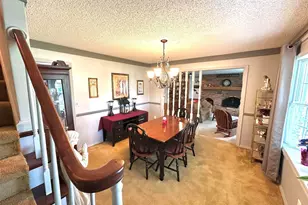 1 Estate Dr, Centralia, IL 62801 - Photo 6